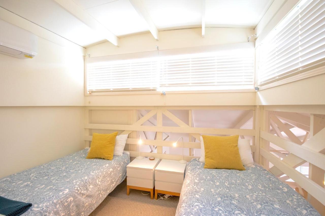 Apartment The Dunes + 100m To + Pool + Exceptional Location Point Lookout